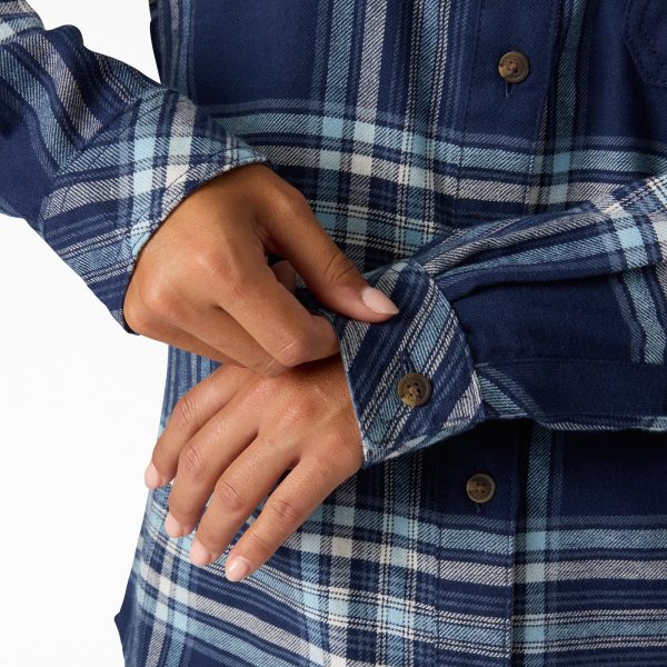 Women's Plaid Flannel Long Sleeve Shirt - Image 6